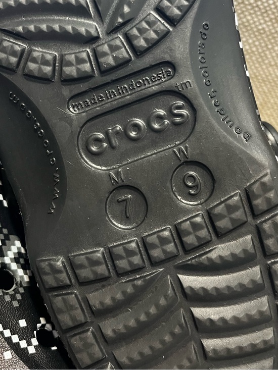 Crocs  Classic Printed Clog - Black & White  Men’s 7 Women’s 9 main image 4